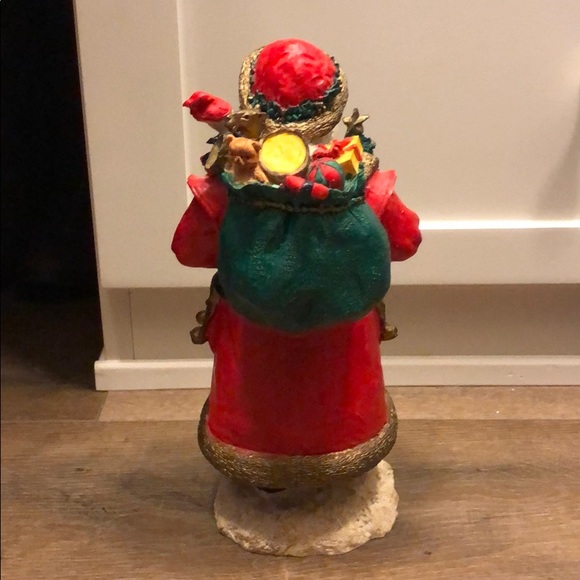 Santa Claus Figurine - Picture 4 of 9